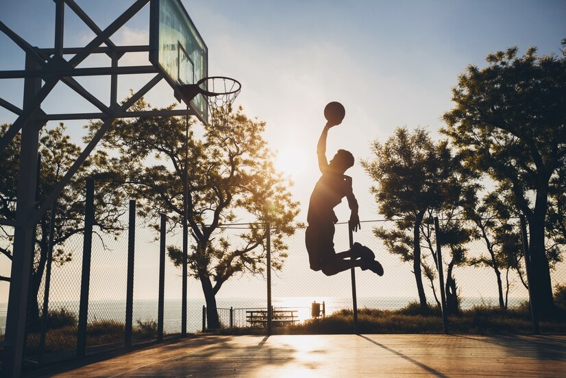  Warriors, Raptors, basquete, jogo, decisivo, destaque, emocionante, momento, último segundo, Steph Curry, Kawhi Leonard, atmosfera, tensão, vitória, espetáculo.